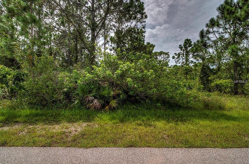 2nd image of 27319 Chinquapin Dr