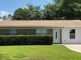 5002 Canal St, Milton, FL 32570