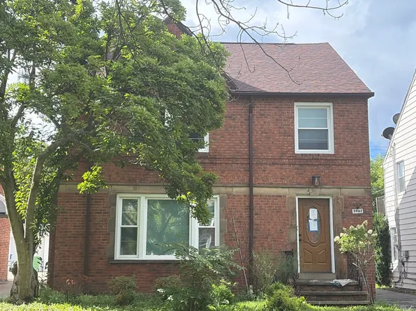3962 Bushnell Rd, University Heights, OH 44118