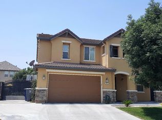 904 Pear St, Madera, CA