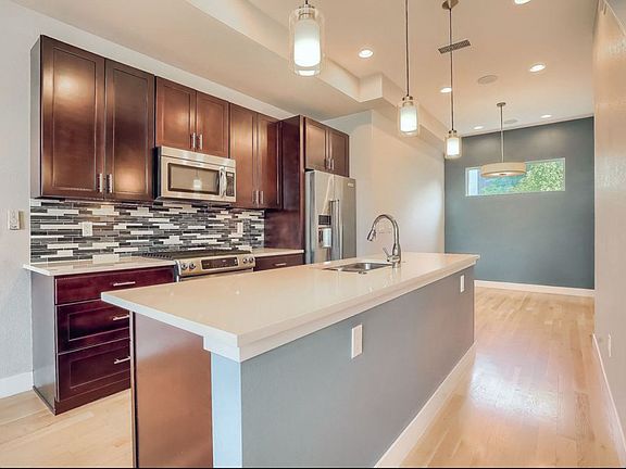 3rd image of 3275 W 17th Ave