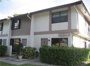 9700 Shadow Wood Blvd, Coral Springs, FL 33071