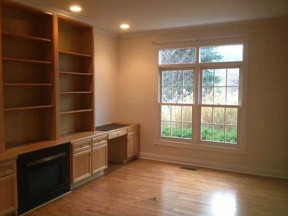 4th image of 5682 E Fall Creek Parkway North Dr
