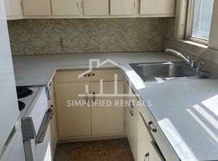 98 Main St APT 8, Gardner, MA 01440