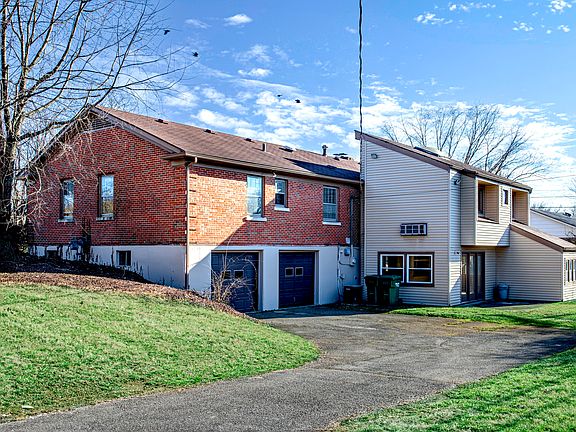 4th image of 3403 Thistleton Dr