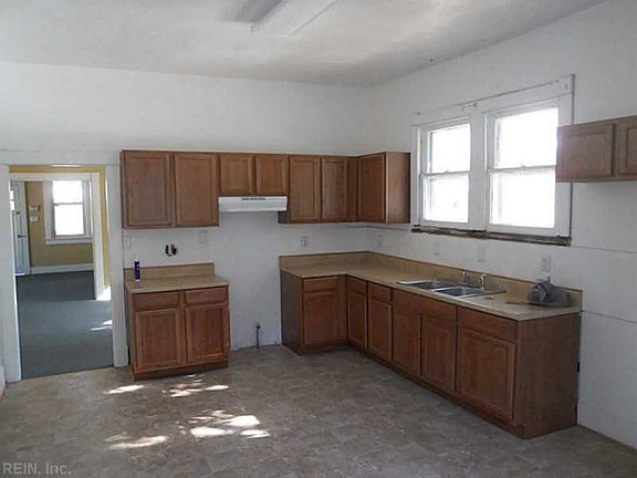 5th image of 1816 Richmond Ave