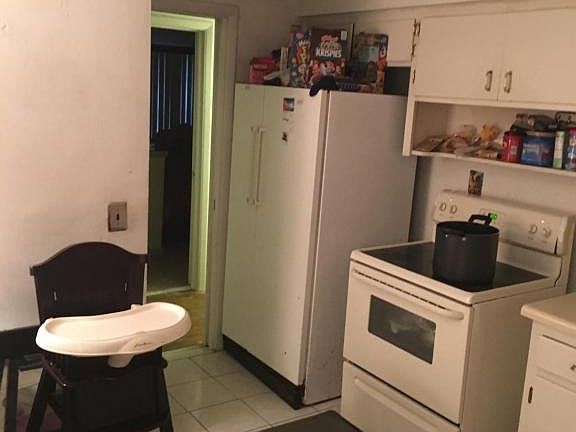 4th image of 3216 Montcalm Dr