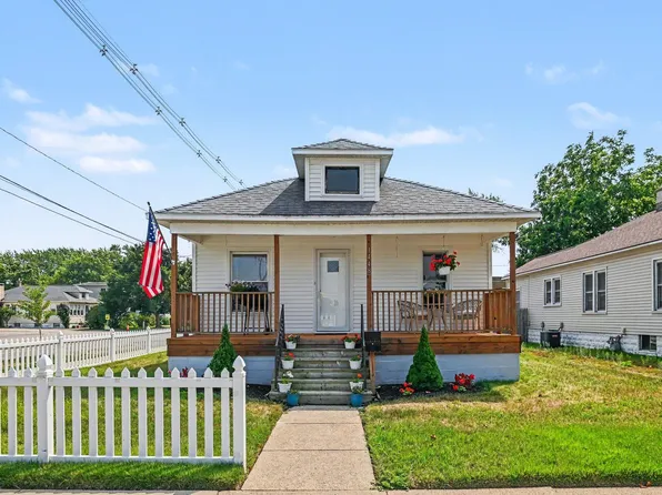 1448 Columbus Ave, Grand Haven, MI 49417