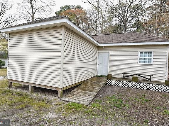 5th image of 33741 Shawnee Dr