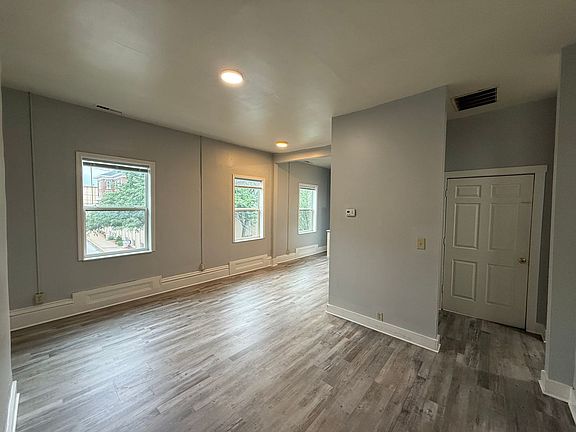 3rd image of 721 Cincinnati St #2A