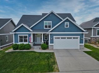 1011 Tara Ln, Waunakee, WI 53597