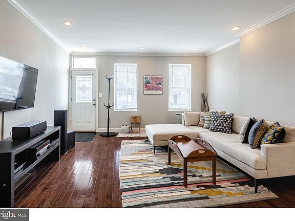 4th image of 2031 E Moyamensing Ave