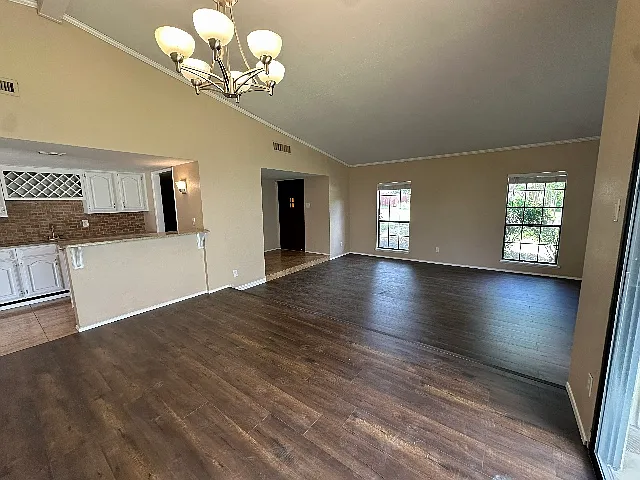 1700 Montana Trl — Photo 4
