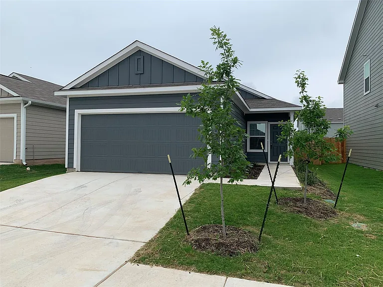 414 Bullhead Rd — Photo 1