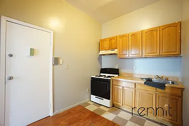 Rented by Rennit Inc.