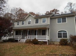 615 Oregon Trl, Shawangunk, NY 12566