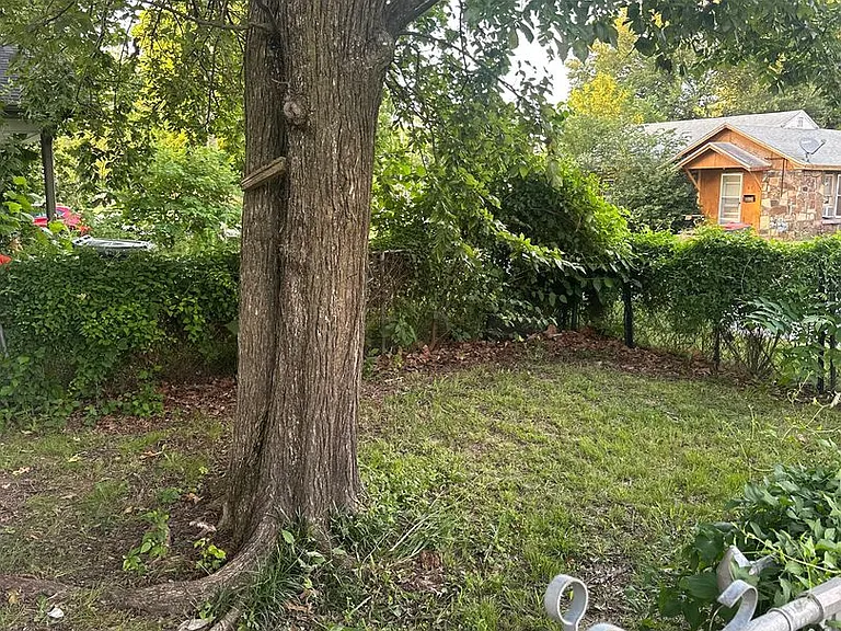 224 E Velma Ave — Photo 14