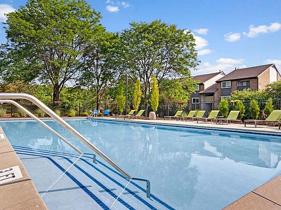 Resort-style Swimming Pool and Deck