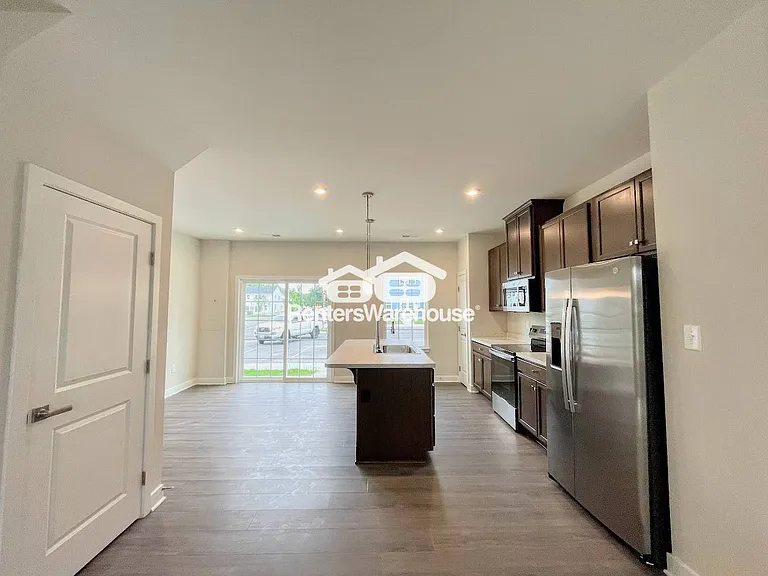 202 Reids Place Dr — Photo 7