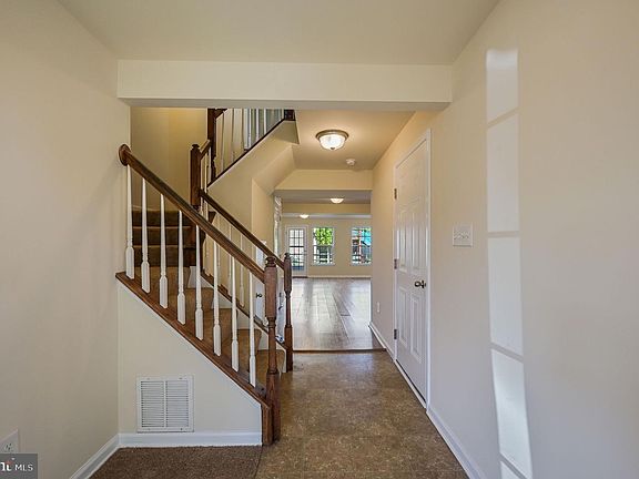 2nd image of 103 Summer Dr