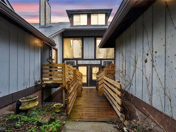 1537 Treetop Trl APT B