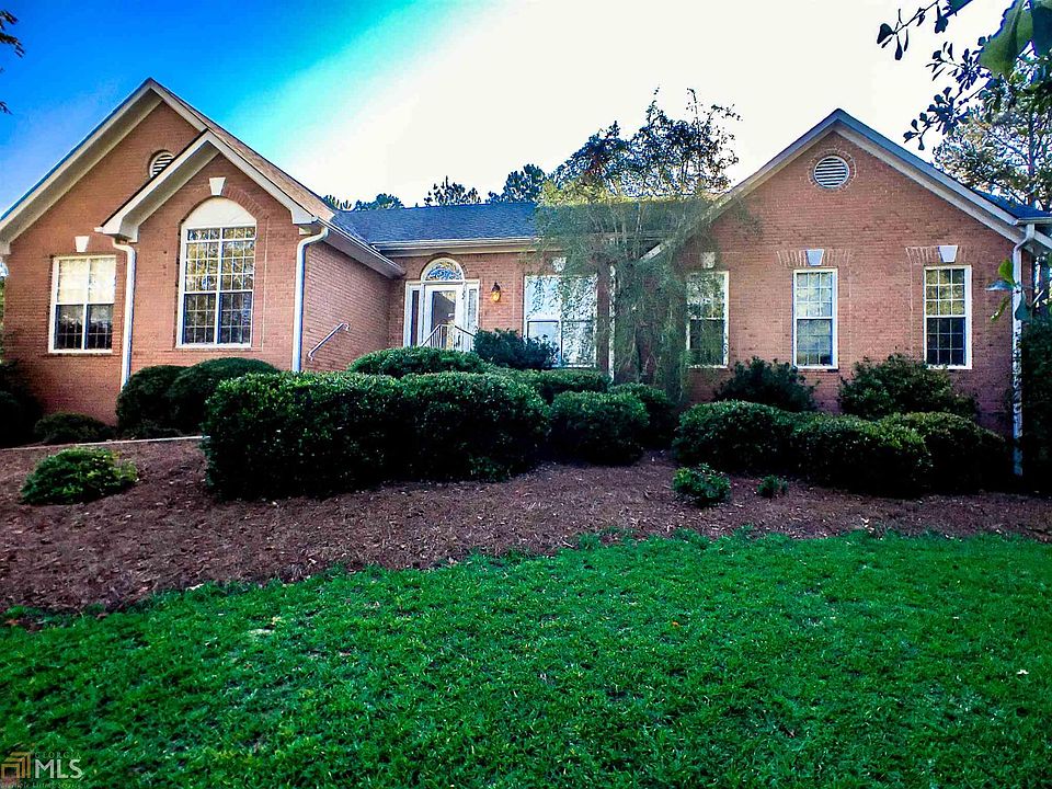 1st image of 122 Scenic Dr