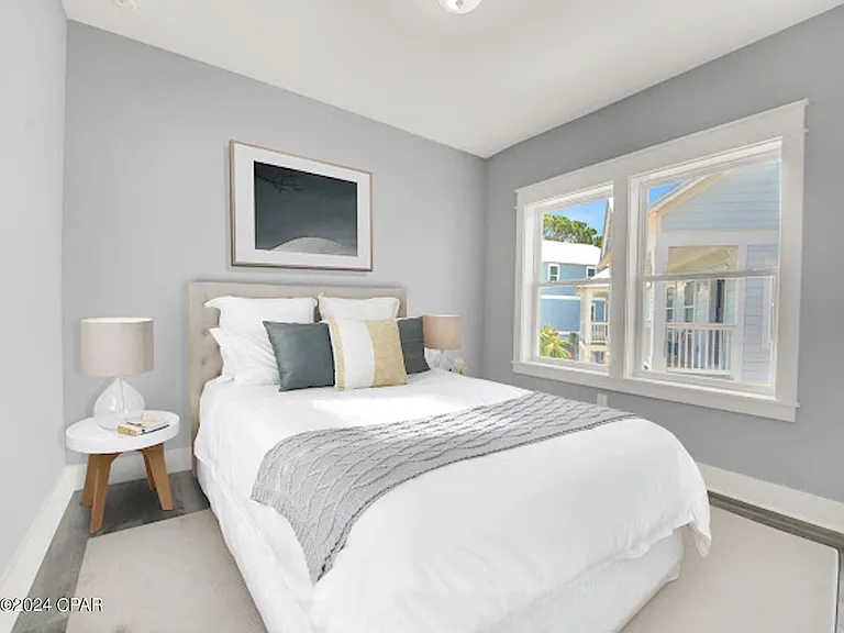 2703 Lagoon Manor Dr — Photo 4