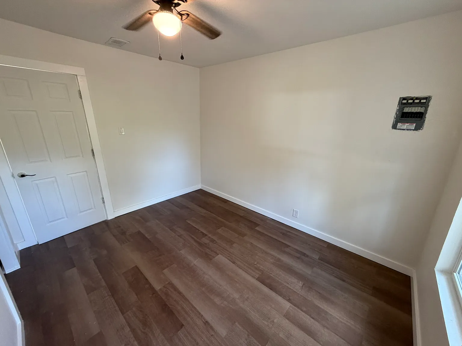 2 bed, 749 sqft, $1,199 — Photo 4