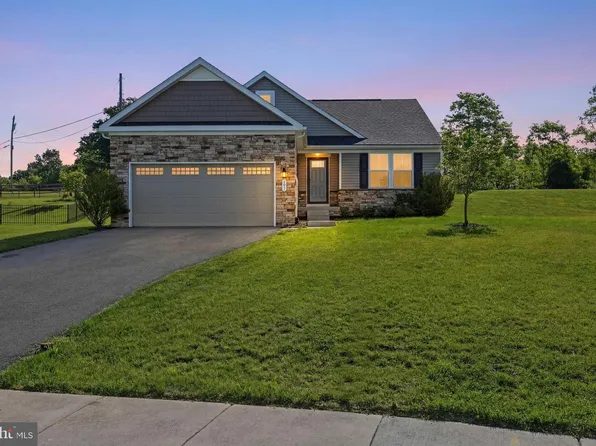 197 Ethan Cir, Martinsburg, WV 25403