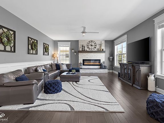 4th image of 16436 S Mueller Cir