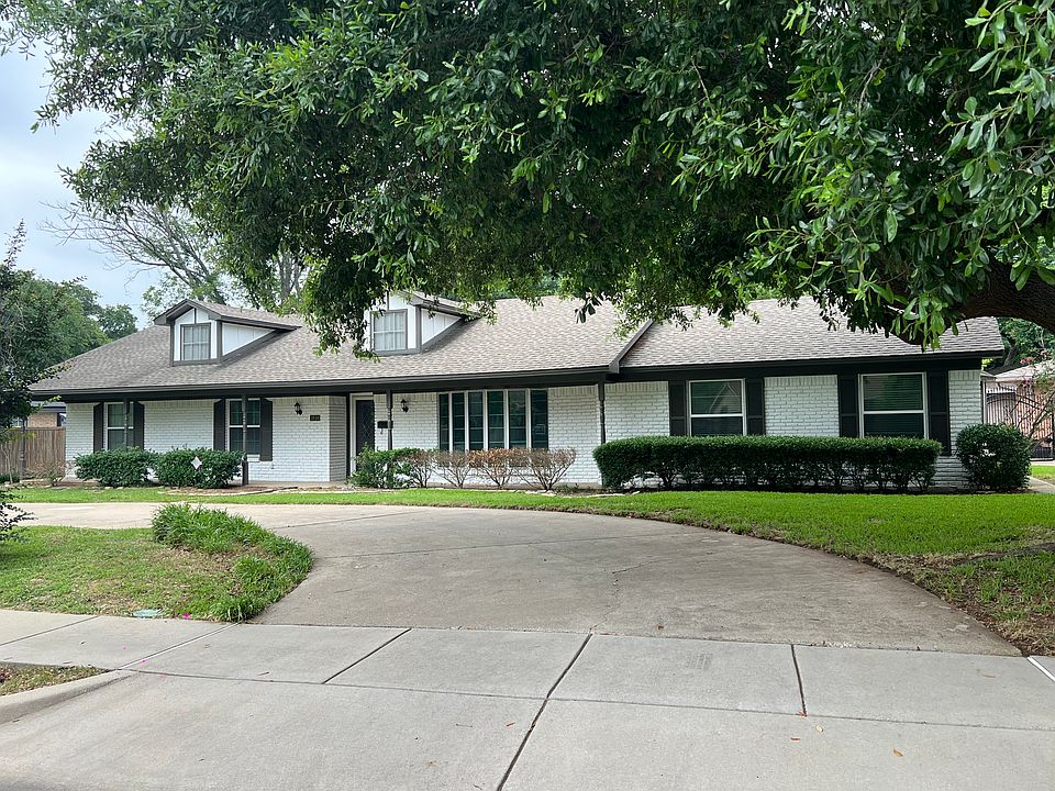 2nd image of 1016 Sleepy Hollow Dr N
