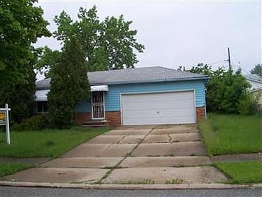 1st image of 16901 Dynes Ave