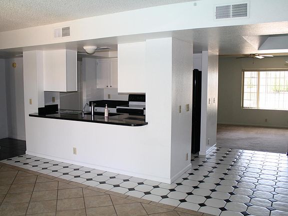 4th image of 6801 S McKemy St