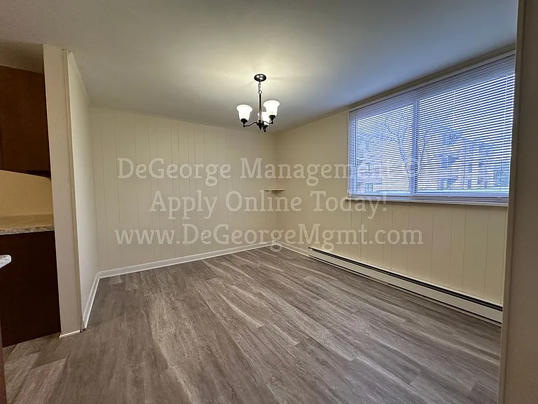 Parkview Apartments — Photo 81