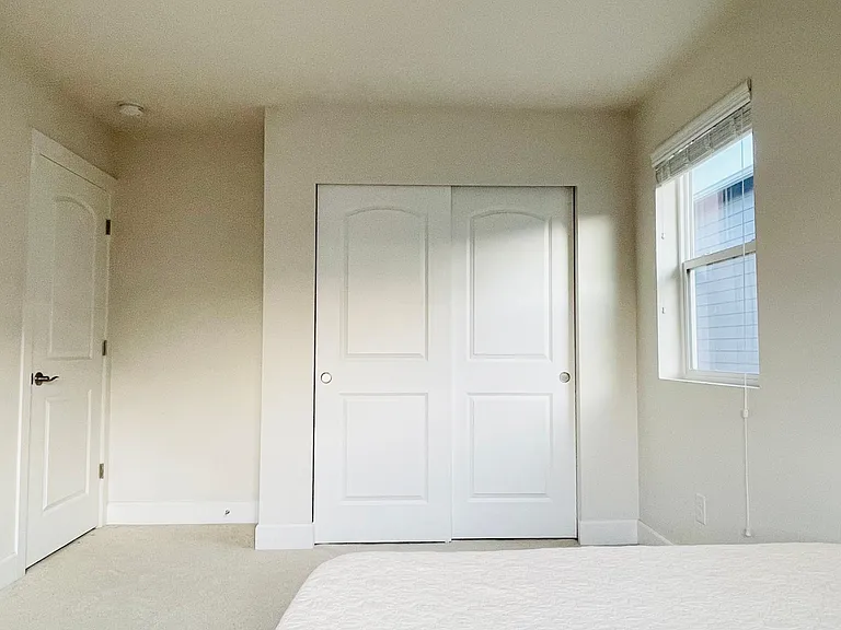 6085 S 302nd St — Photo 24
