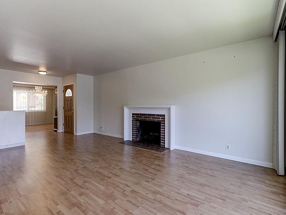 5th image of 501 Madison Ave