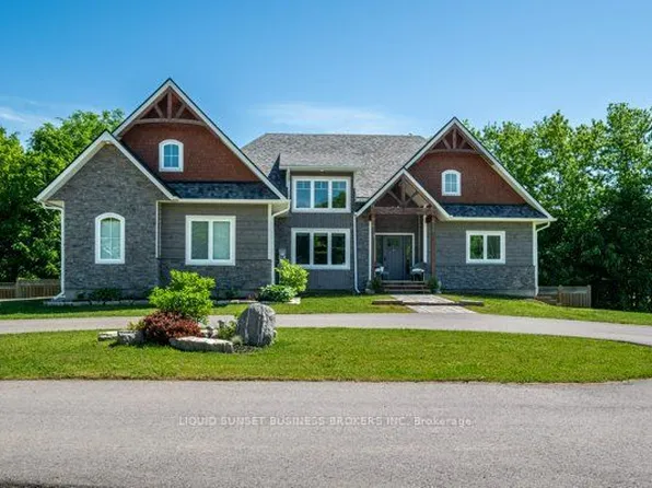 1004 Applewood Ln, Inverary, ON K0H 1X0