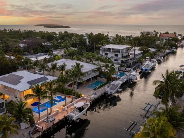 926 Lobster Ln, Key Largo, FL 33037