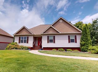 7361 Landlock Dr, Ooltewah, TN 37363