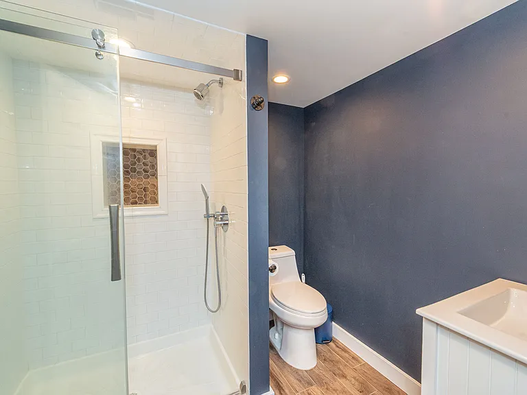 12 Yorke Rd — Photo 23
