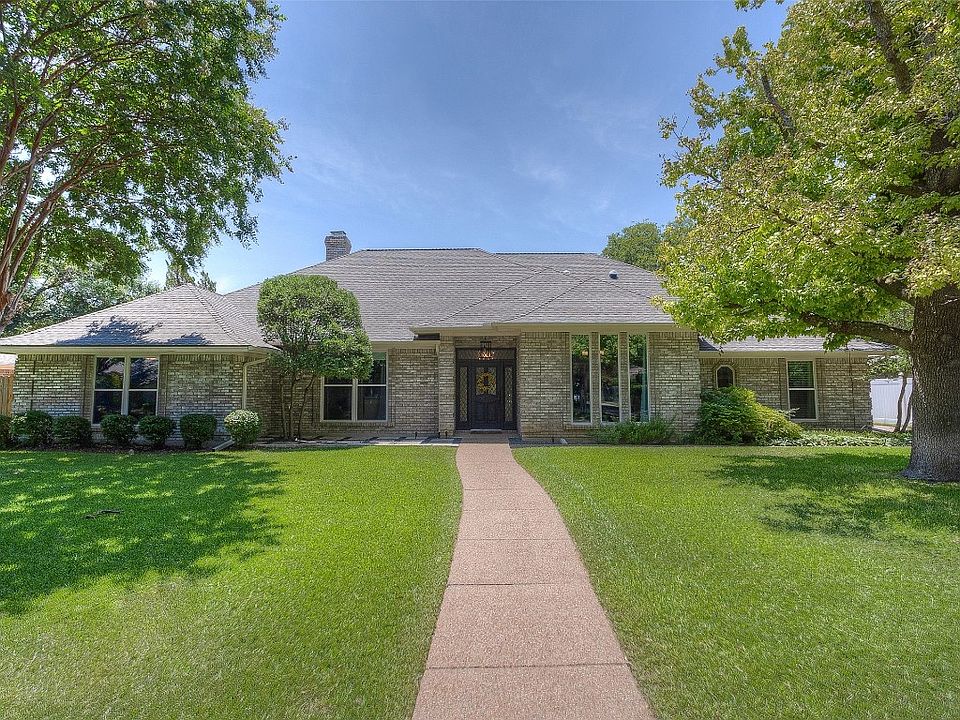 1st image of 6809 Meadows West Dr S