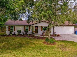 17012 Melba Ln, Lutz, FL 33549