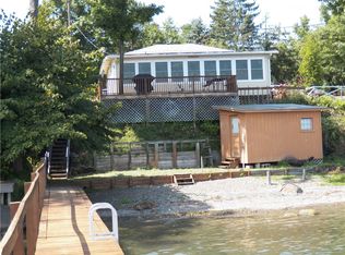 171 Oak Grove Beach Rd, Penn Yan, NY 14527