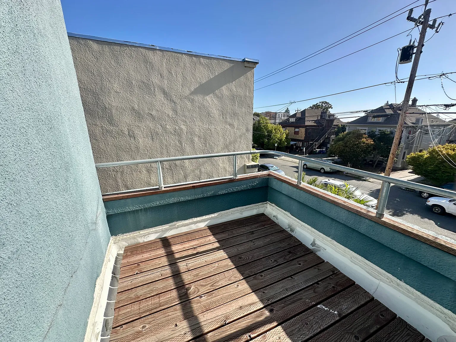3 bed, 1300 sqft, $4,500 — Photo 4