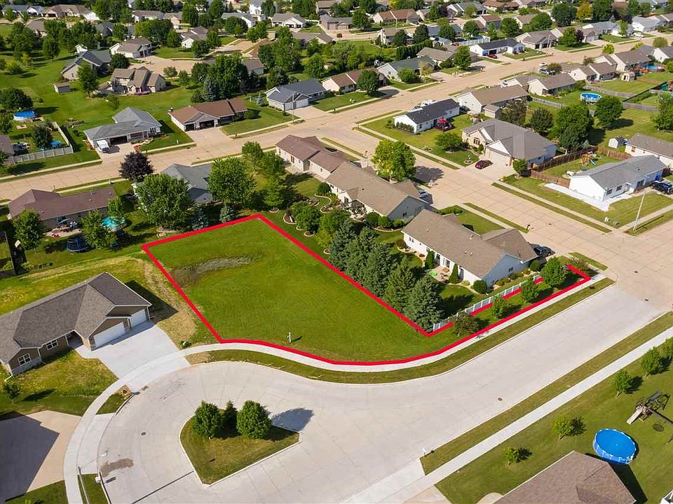 2nd image of 1302 Moon Ridge Ct