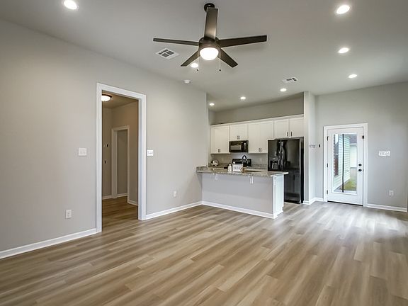 5th image of 28446 Middlebrook Way