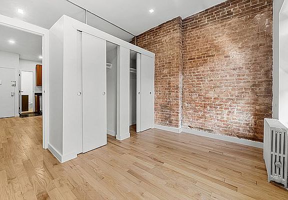 5th image of 173 Ludlow St #4C2