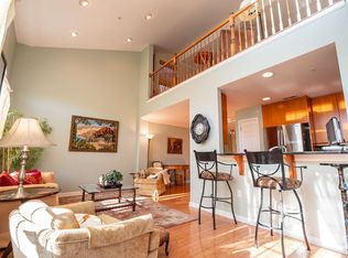 96 Abbie Ct, West New York, NJ 07093