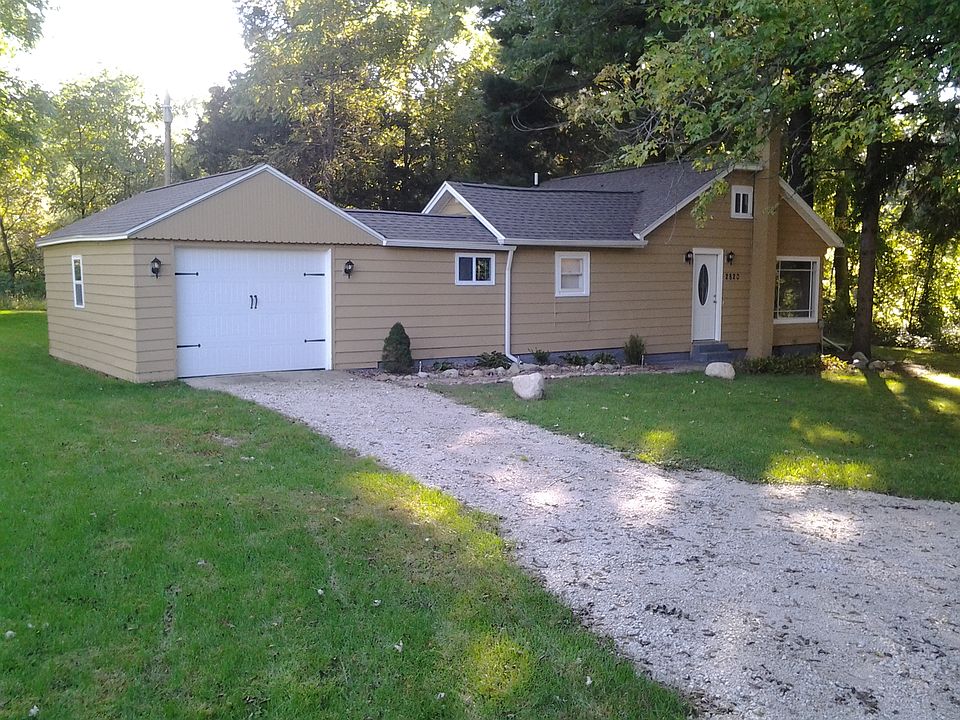 1st image of 2820 Court Dr SE