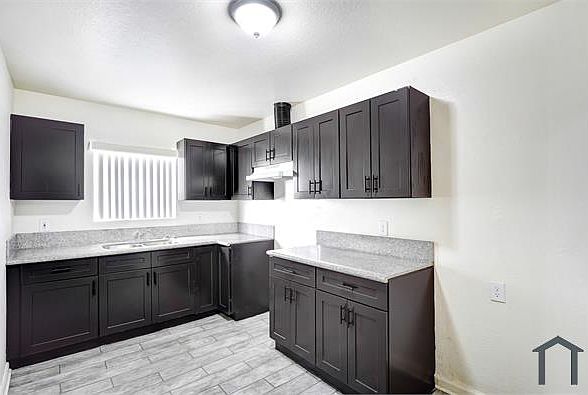 1st image of 1137 E 58th St #5